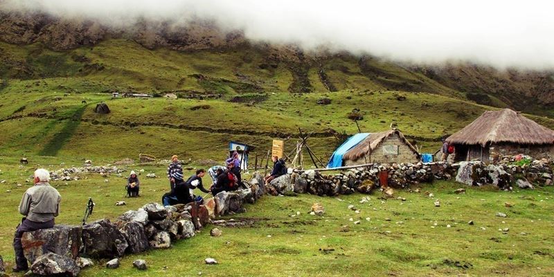 Salkantay trek - basic huts