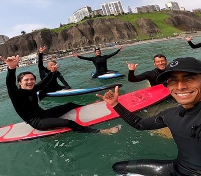 Surfing Lessons in Lima