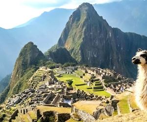 Sacred Valley Tour With Machu Picchu 2 Days 1 Night