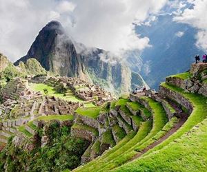 Sacred Valley & Machu Picchu 2 Day Tour